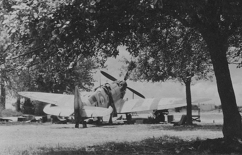 453_Squadron_Longues_France_June_1944_Sp