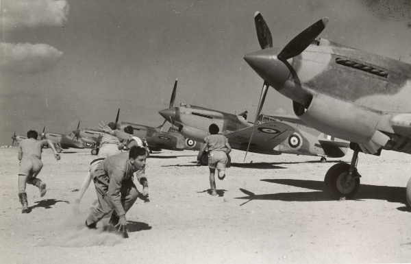 Curtiss Tomahawks
RAAF 3 Squadron 
Libya 1942