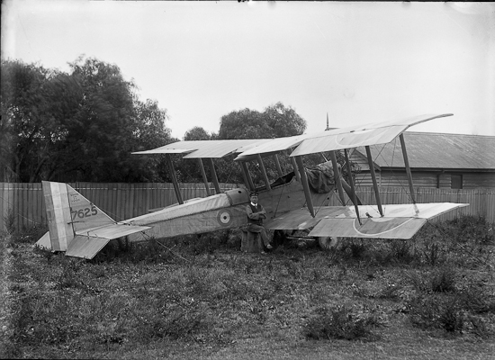 Airco DH6 C7625
Photo by Augustus (Gus) Titter