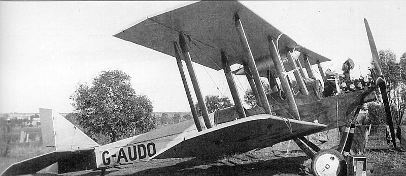 D.H.6 G-AUDO (C1972), 
Geelong Air Services 
Belmont Common, Geelong, 
Dec., 1921. 
via Mike Mirkovic.