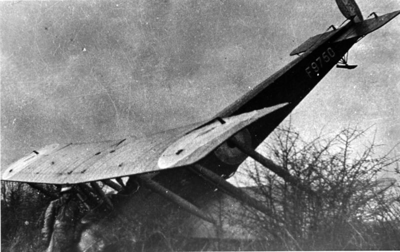 Avro 504K F9750 after a nose over.
7 (Training) Squadron, Leighterton, 
January 1919,  
via Mike Mirkovic.