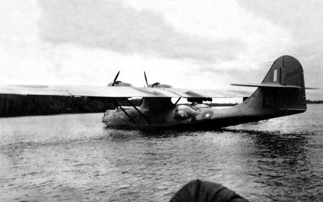 Catalina
                        A24-22 Album
