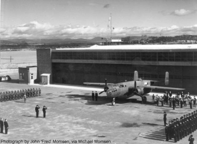 From: Joe Barr; 18 Squadron, made up of NEI and
                    RAAF personnel with NEI aircraft captains formed at
                    Fairbairn with Mitchells and Bostons 4 April 1942
                    and relocated to Darwin in January 1943. This looks
                    like it could be the occasion of the first delivery
                    of a NEI Mitchell in August 1942 with RAAF on right
                    and NEI on left.