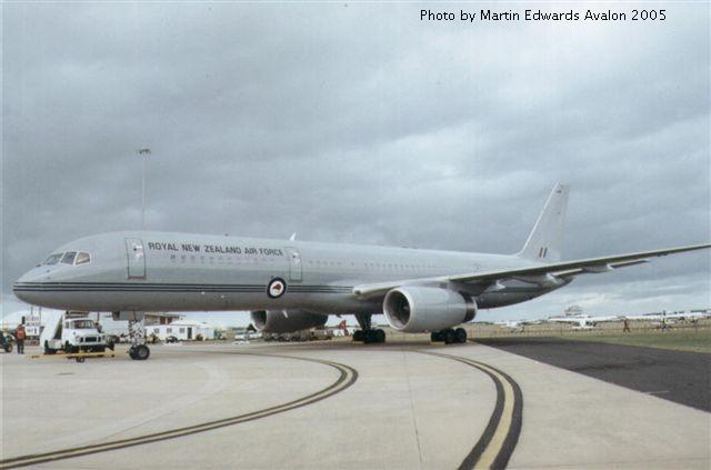 Highlight for Album: Boeing 757