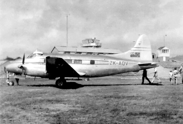 Devon NZ1801 
ZK-AQV 
Photo Ed Coates Collection