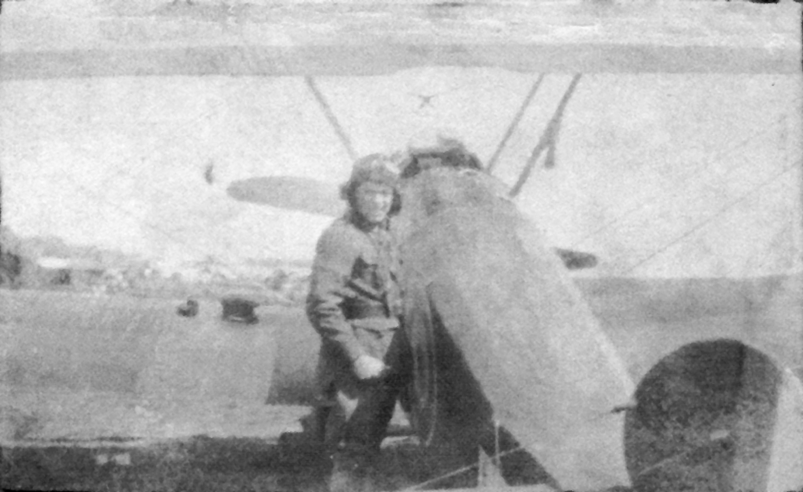 Sopwith 1F.1 Camel F1339 5 Squadron AFC, Pilot – Fred Perrett pictured  via Scott Brown